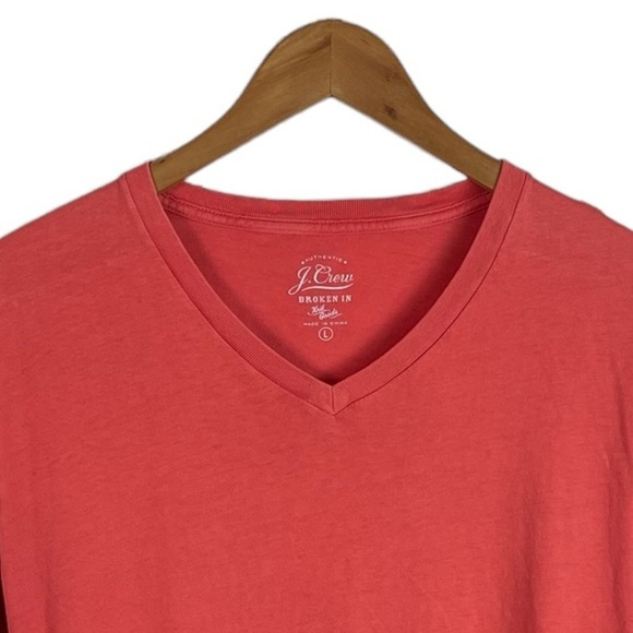 TS984 Men’s J. Crew Knit Goods Broken In V Neck T Shirt L - Picture 3 of 4